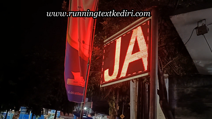 <p>Running text ukuran 20x100cm atau 1 meter merupakan running text yang sering sekali di beli oleh pelanggan. Sehingga running text ukuran 1 meter sangat berguna untuk berbagai keperluan anda. Selain sebagai media informasi, running text 1 meter juga dapat digunakan untuk memberikan promo dan hadiah menarik dari toko yang di belikan.</p>